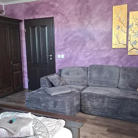 Homestay Wohlfuehlsoase - Haus Mit Kueche & Garten