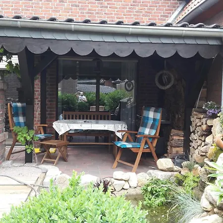 Haus Mit Garten Privatunterkunft *
