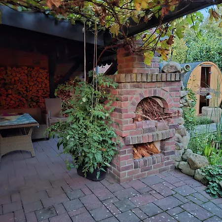 Privatunterkunft Haus Mit Garten