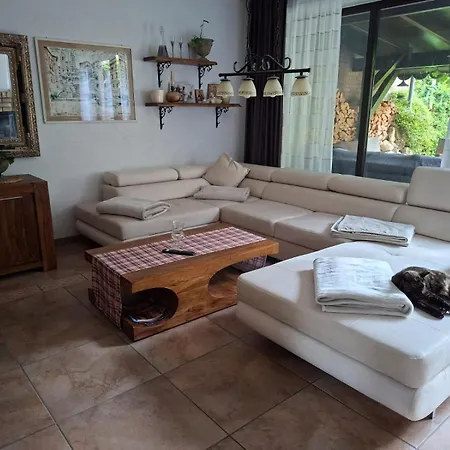 Homestay Wohlfuehlsoase - Haus Mit Kueche & Garten *