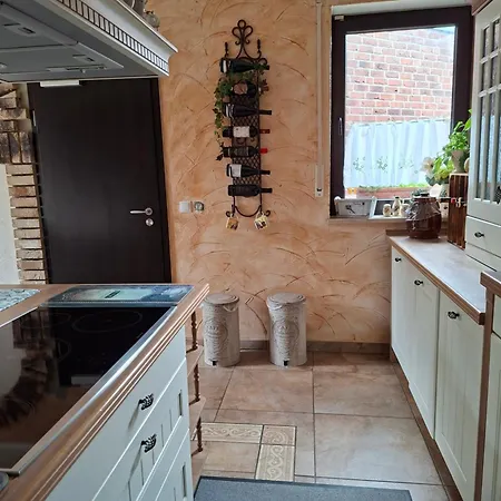 Homestay Wohlfuehlsoase - Haus Mit Kueche & Garten