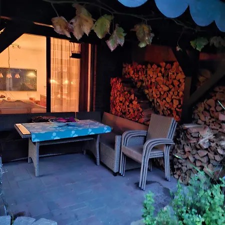 Homestay Wohlfuehlsoase - Haus Mit Kueche & Garten Rhede (North Rhine-Westphalia)
