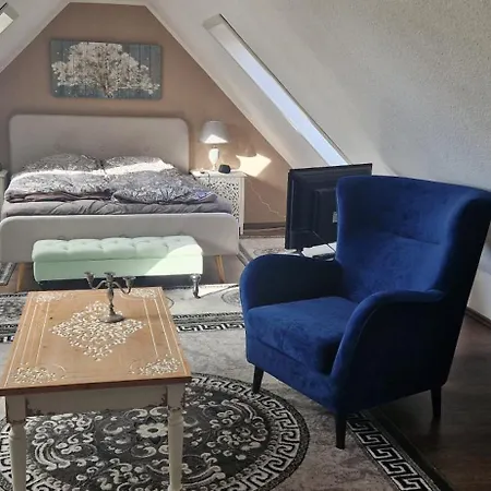 Homestay Wohlfuehlsoase - Haus Mit Kueche & Garten
